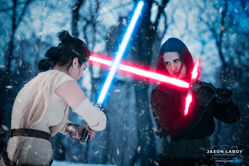 Illustration for article titled Absolutely Perfect Force Awakens Cosplay